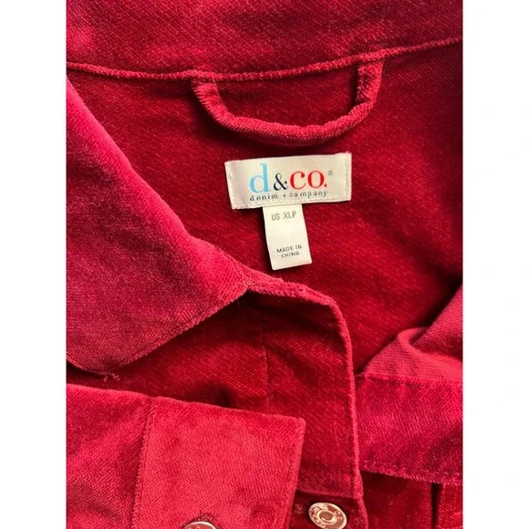 DENIM & CO RED STRETCH VELVETEEN PETITE LONG JACKET NWOT - Picture 4 of 8
